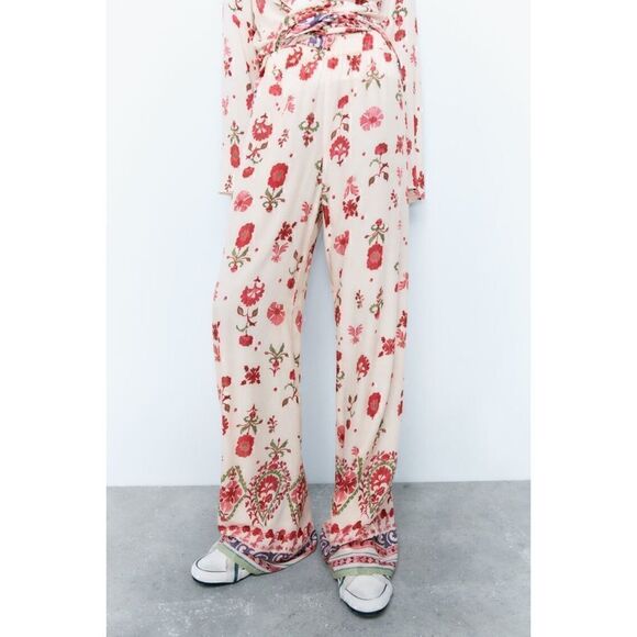 NWT Zara Floral Print High Waisted Pull On Wide Leg Trousers, Size Small - Picture 2 of 16